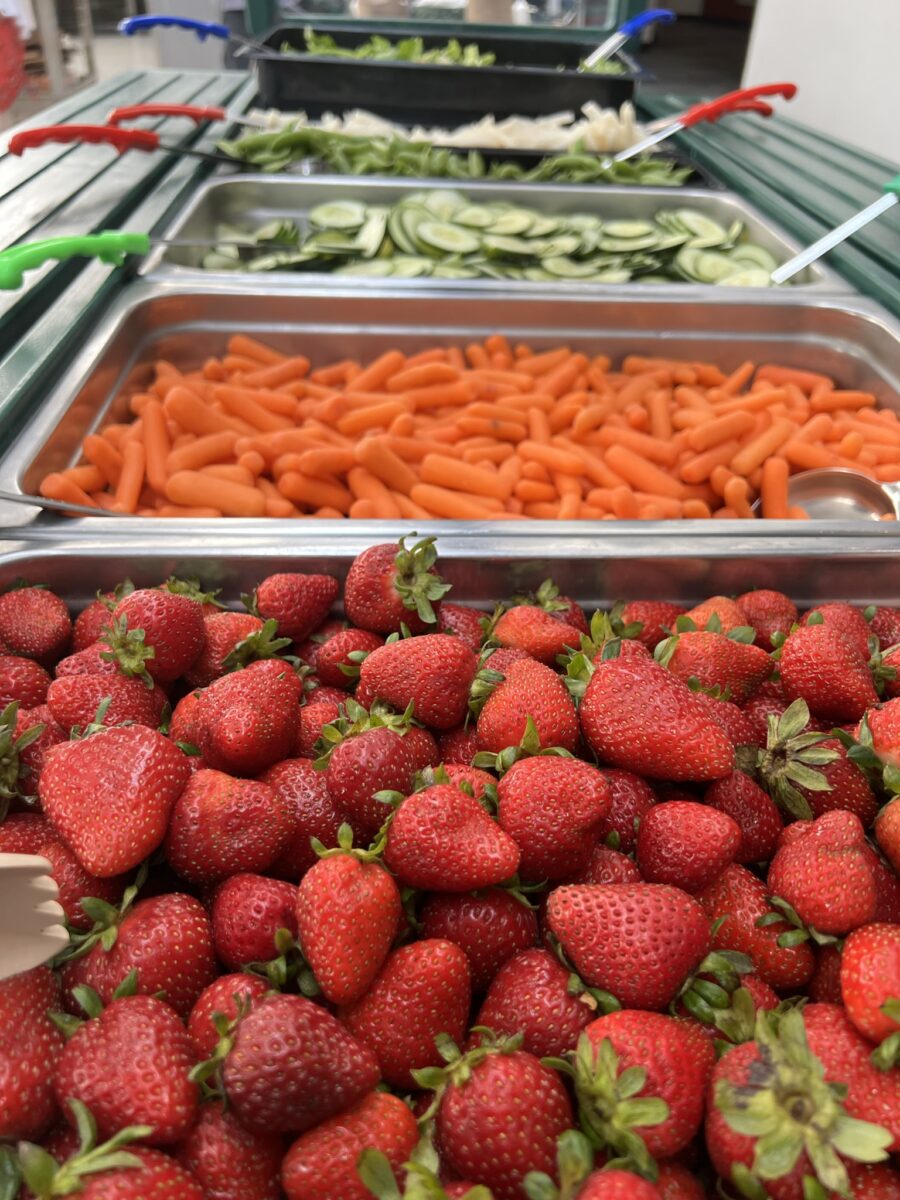 salad bar self-service